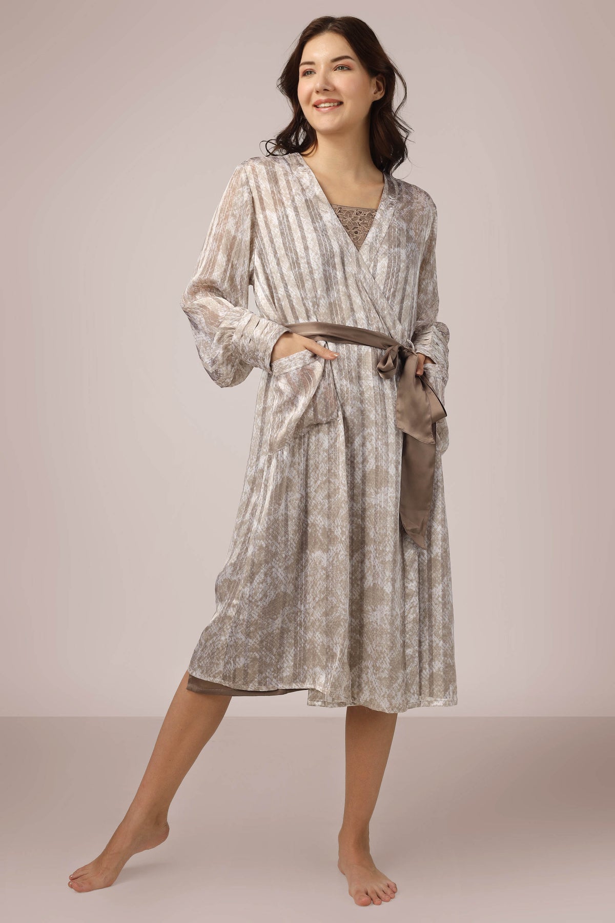 Jungle Luna, Nightdress & Gown