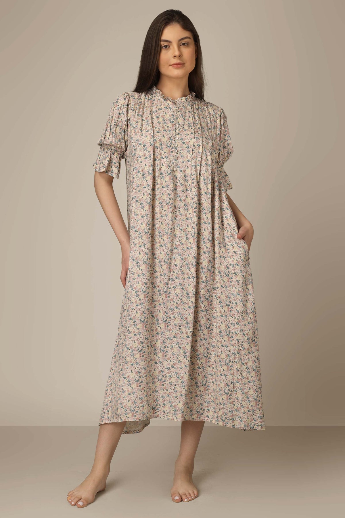 Trudy, Nightdress