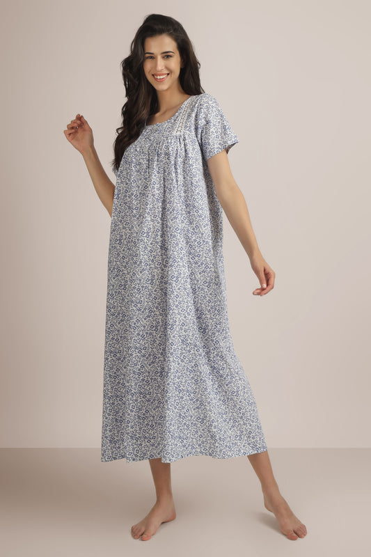 Buttercup, Nightdress