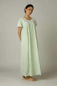 Rene, Nightdress