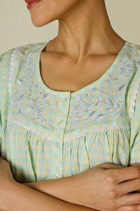 Rene, Nightdress