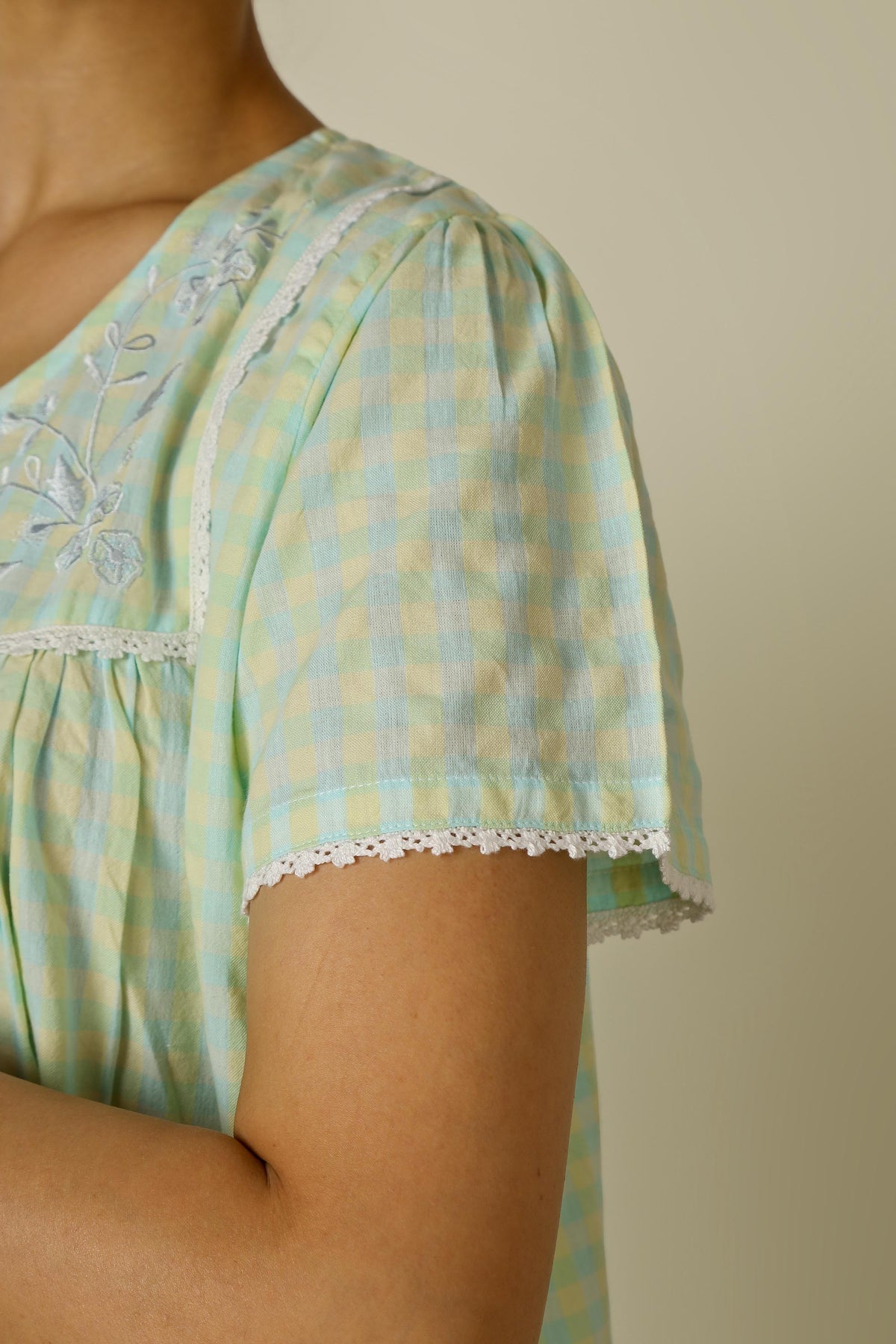 Rene, Nightdress