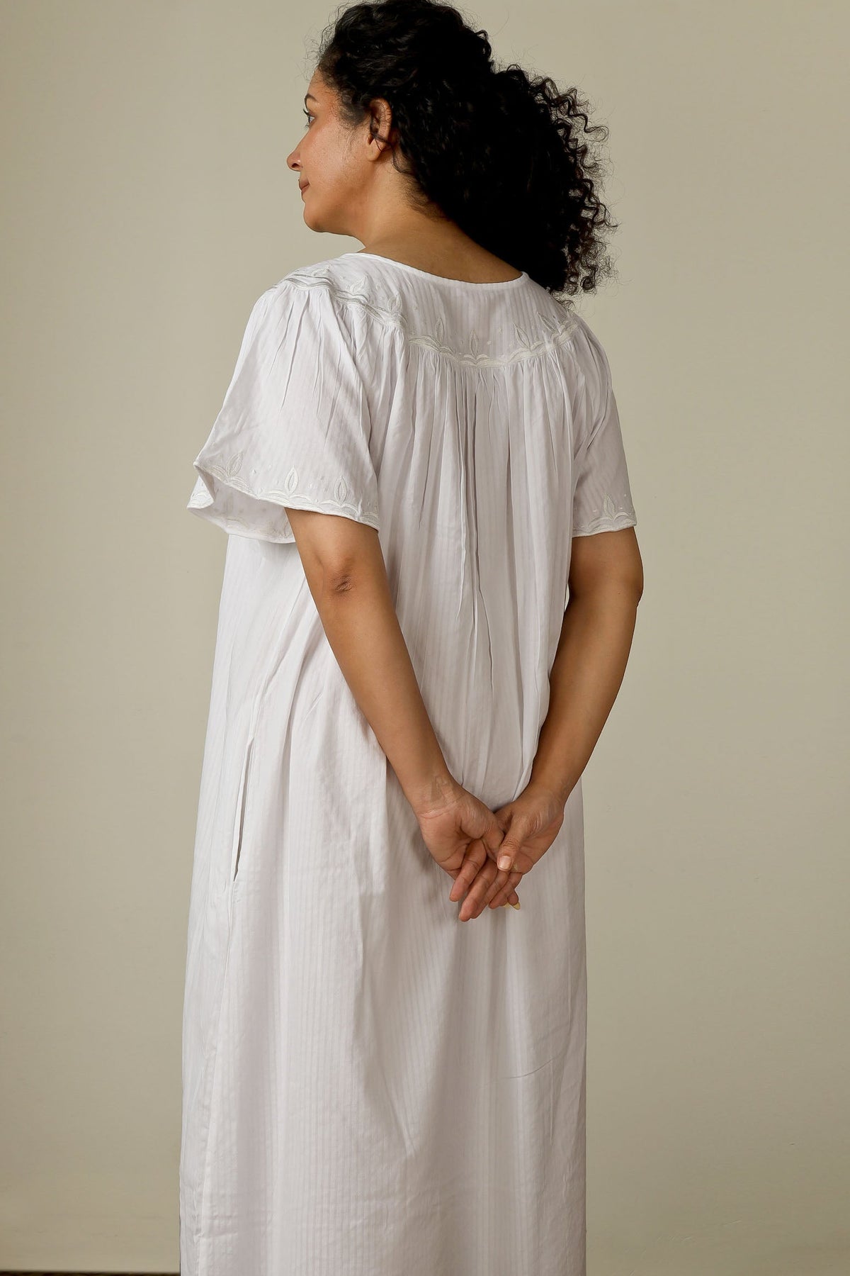 Tessa, Nightdress