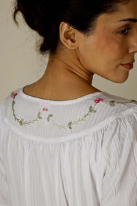 Pregita, Nightdress