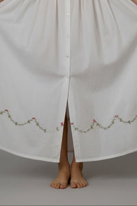 Pregita, Nightdress
