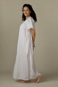 Tessa, Nightdress