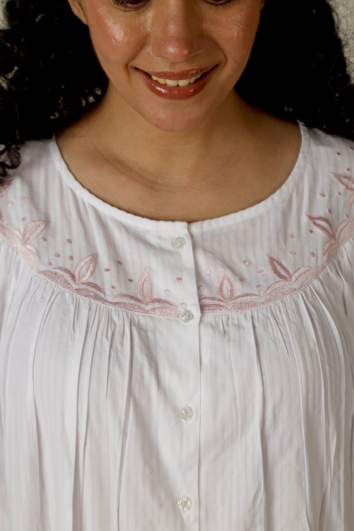 Tessa, Nightdress