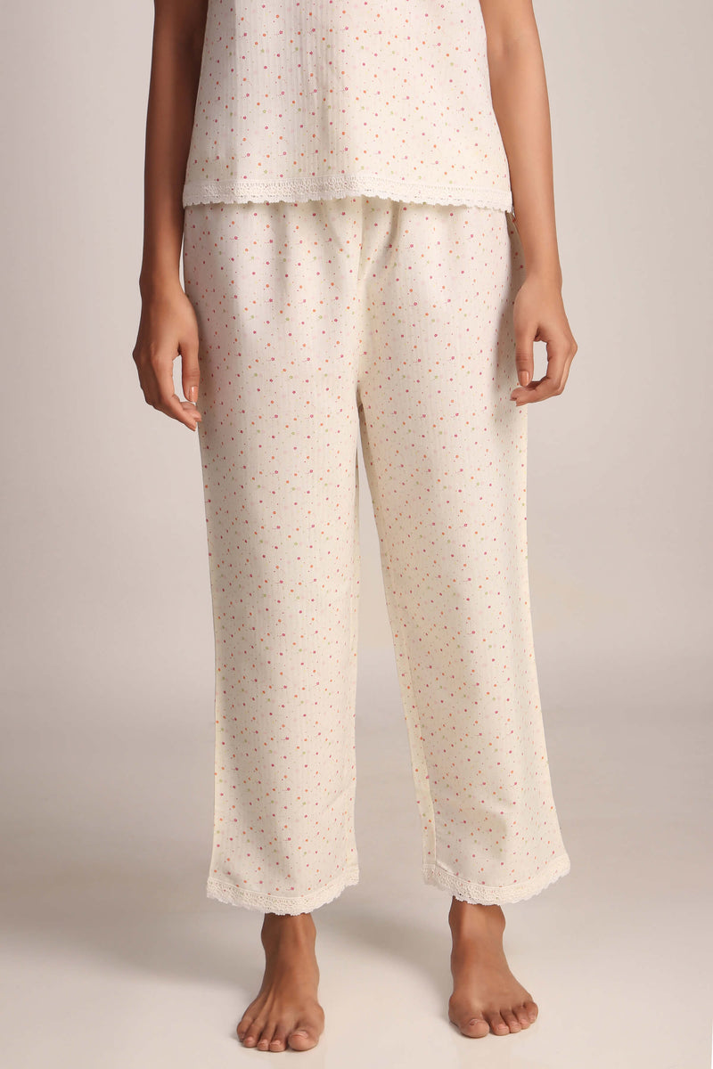 Edwina, Set