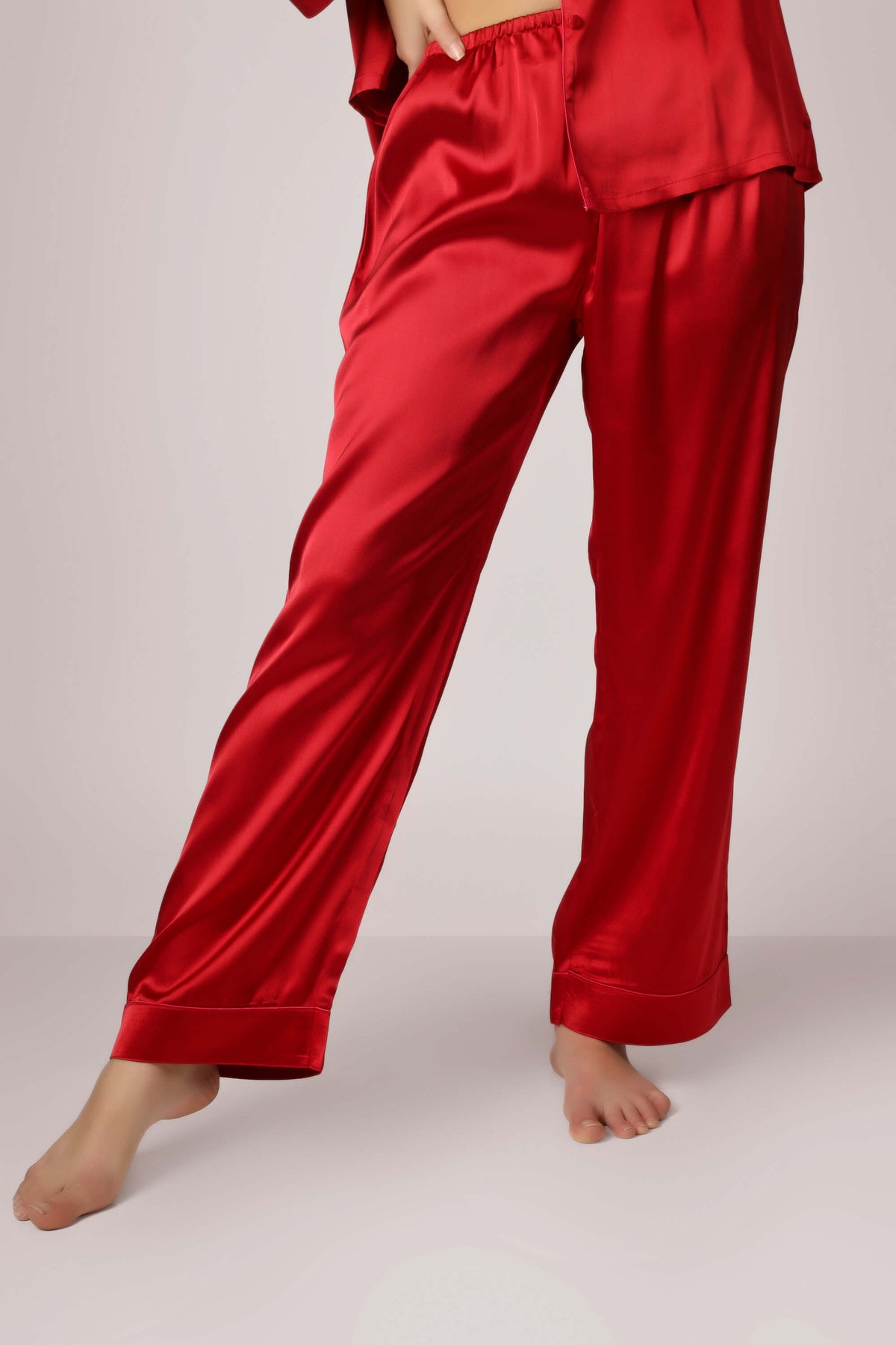 Linda, Pyjama Suit