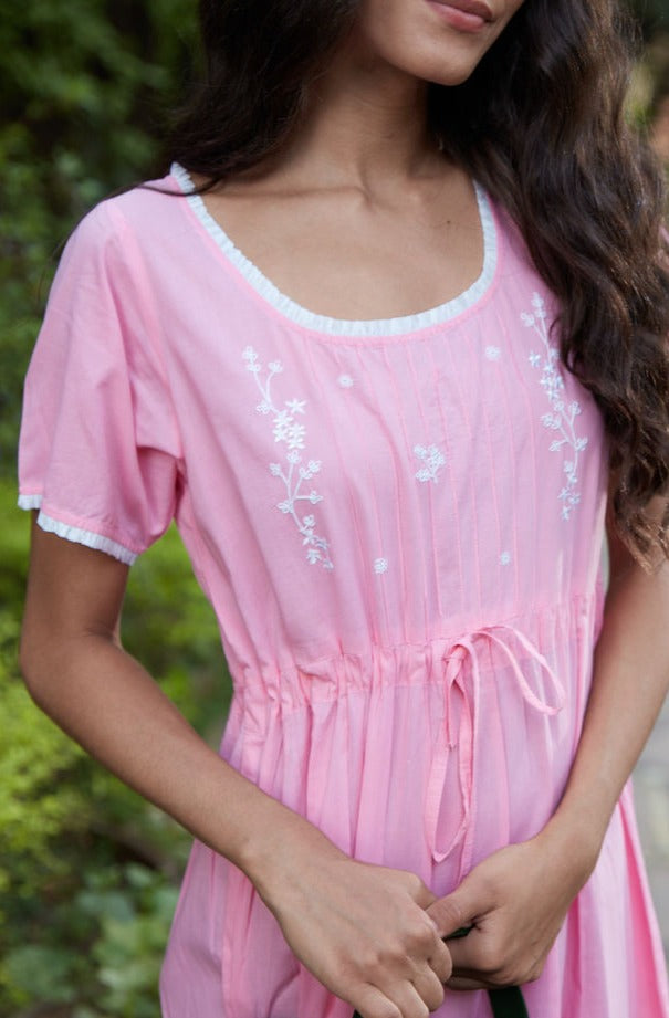 Sally, Nightdress